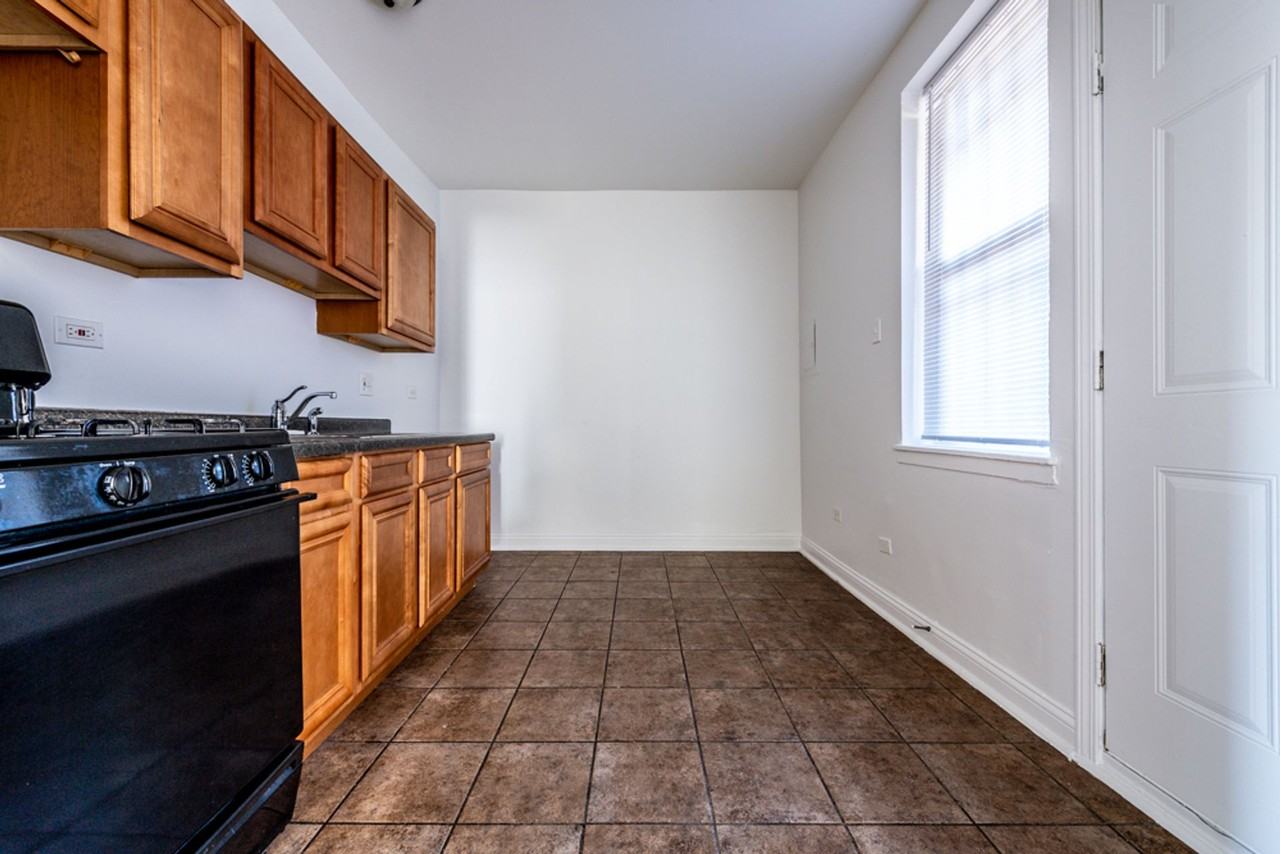 1236 S Lawndale - Photo 4 of 25
