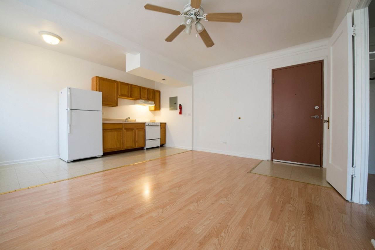 5957 W Madison - Photo 2 of 33
