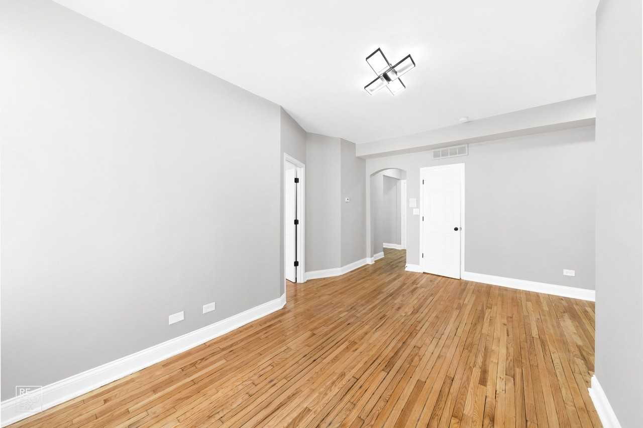 5832 W North Ave Chicago, IL 60639 - Photo 2 of 21