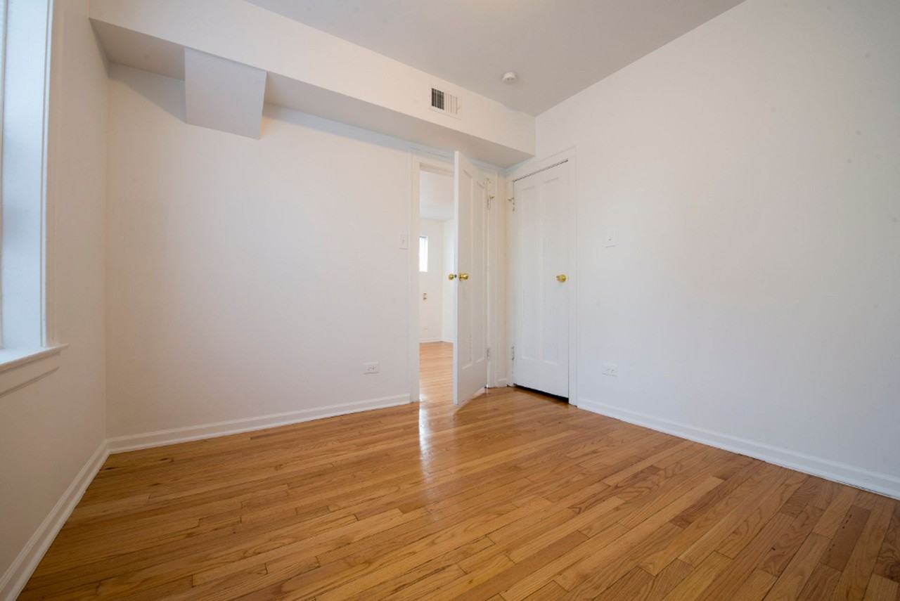 404 S 4th Ave Maywood, IL 60153 - Photo 3 of 16