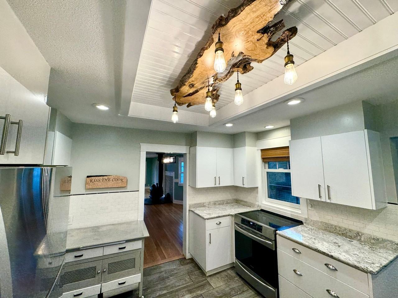 26148 Ohio Avenue Northeast - Photo 7 of 42