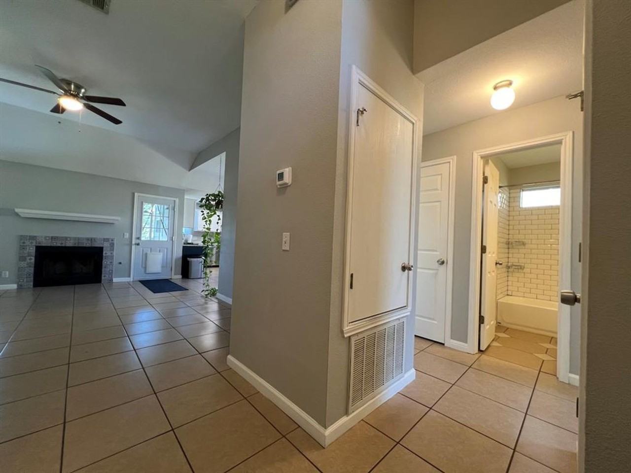 223 Dana Drive - Photo 6 of 38