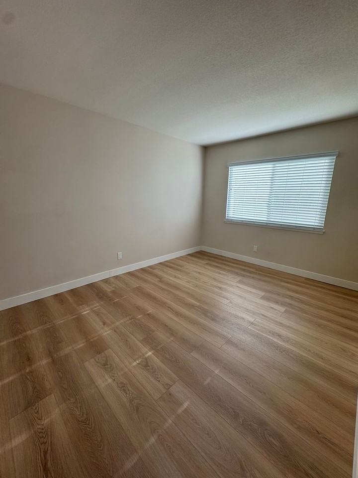 3810 3810 Calle Clara Vista Newbury Park, CA 91320 - Photo 4 of 31