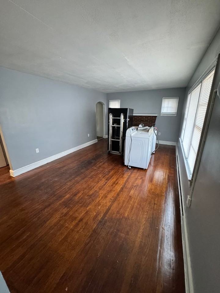 1920 Chuckatuck Avenue - Photo 3 of 21