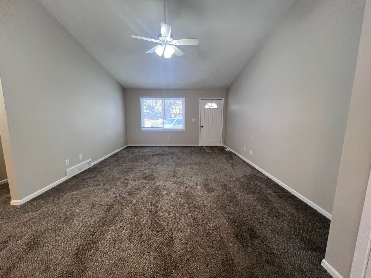 4493 Pleasantview Court Northeast - Photo 2 of 24