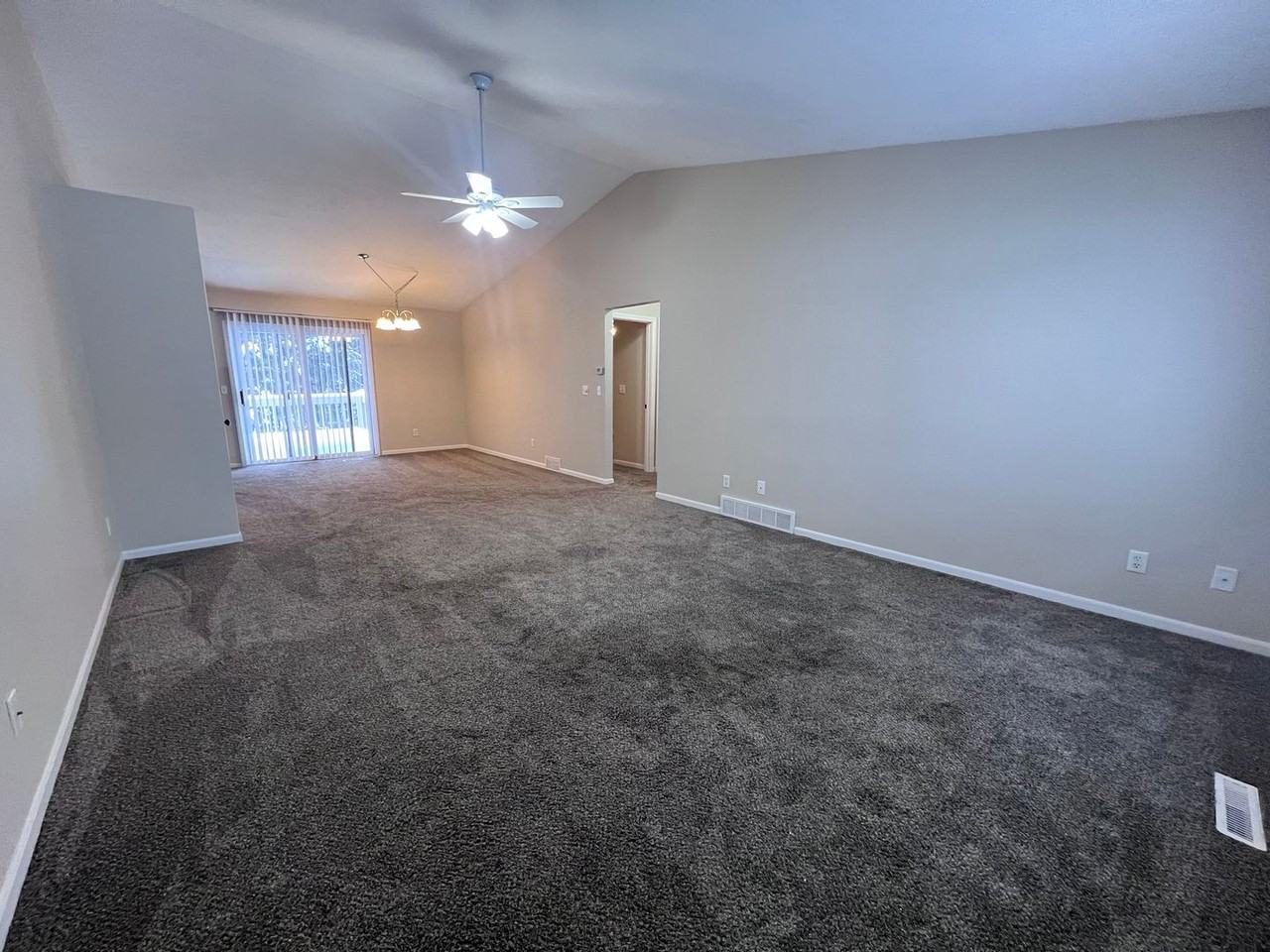 4493 Pleasantview Court Northeast - Photo 4 of 24