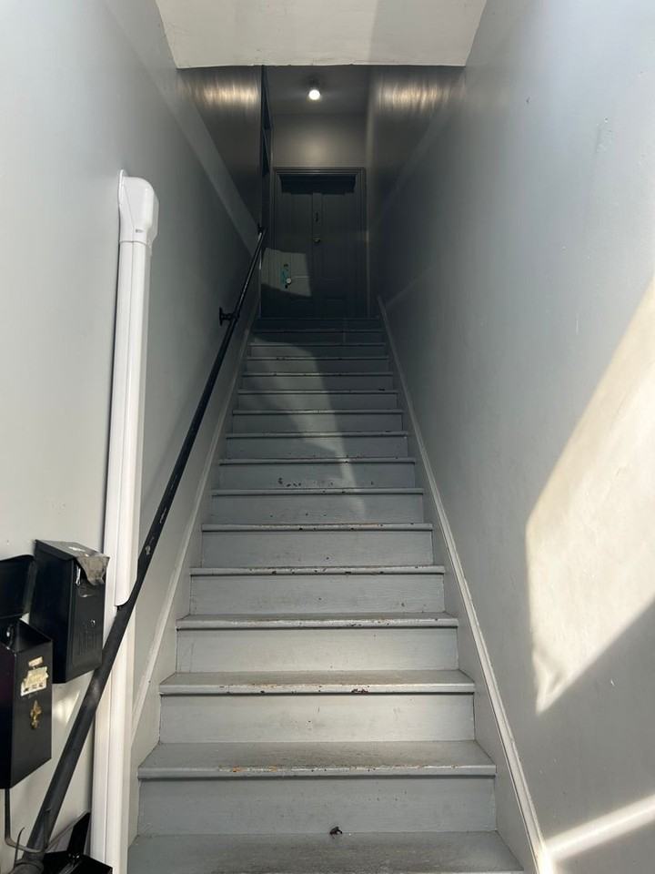 27 West Seminary Street #1 - Photo 2 of 20