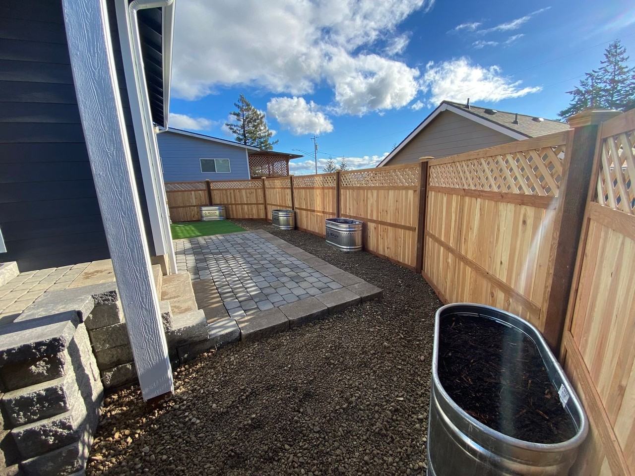 439 Wall Street - Photo 2 of 16