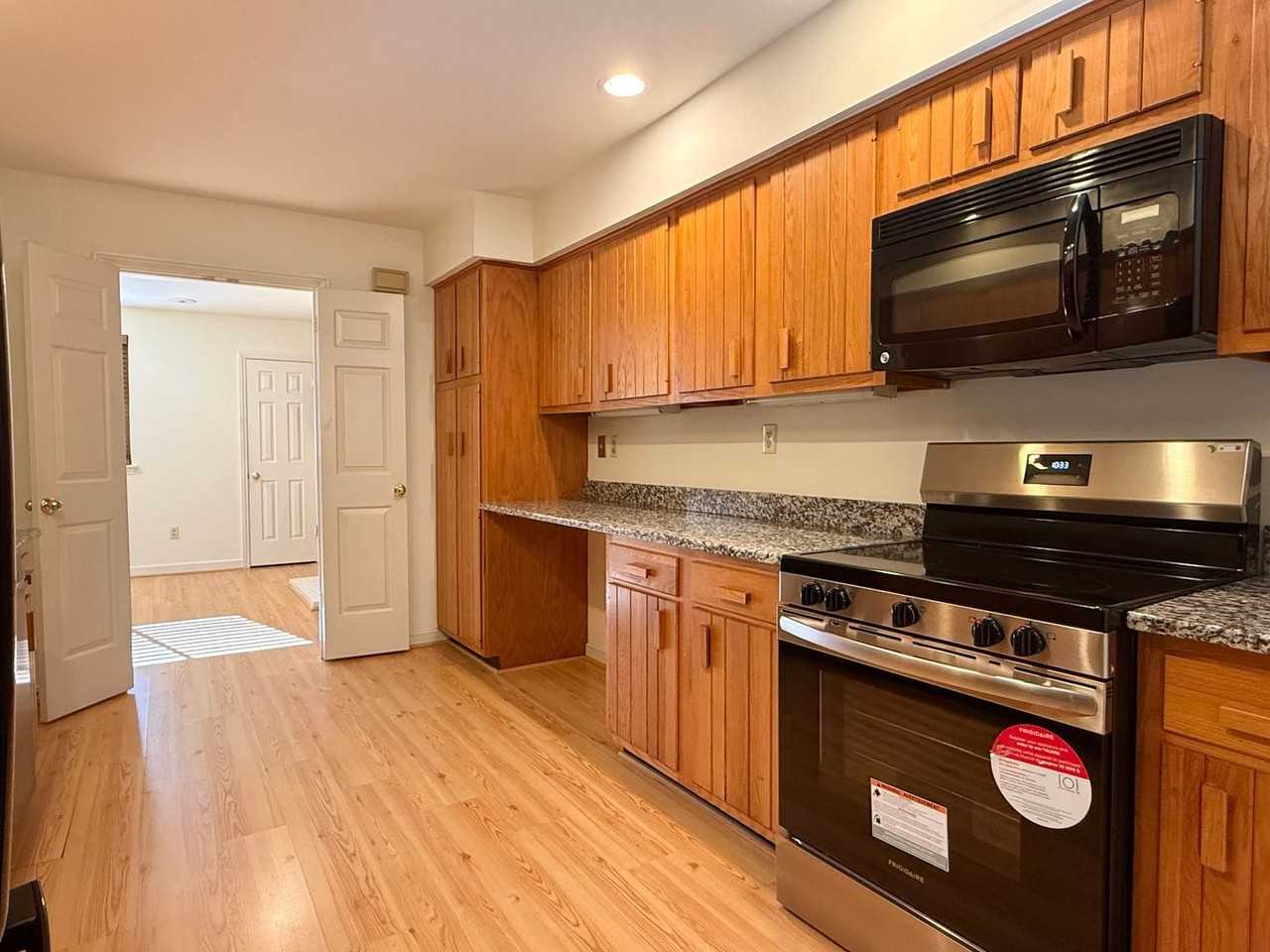 71 Oak Knoll Drive - Photo 3 of 22