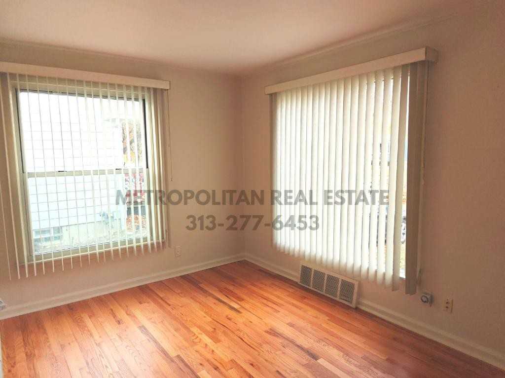 1409 Royal Ave - Photo 3 of 19