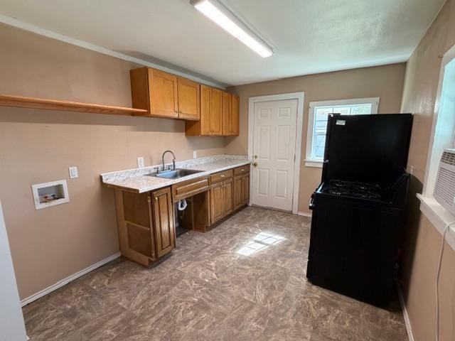 1611 Elizabeth Avenue - Photo 5 of 6