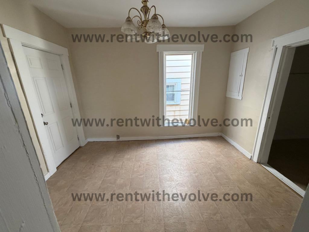 607 South Stone Street - Photo 2 of 5