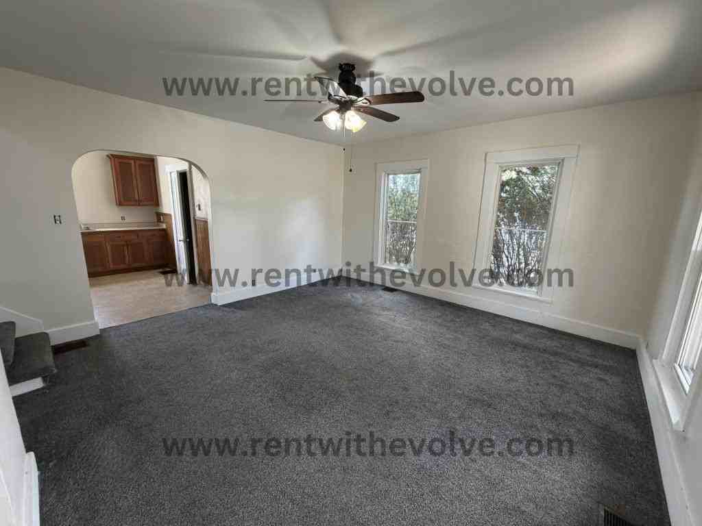 607 South Stone Street - Photo 5 of 5