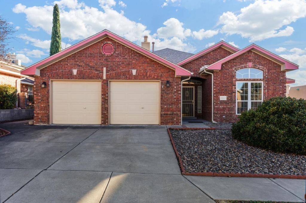 9512 Rosas Avenue Northeast - Photo 2 of 47