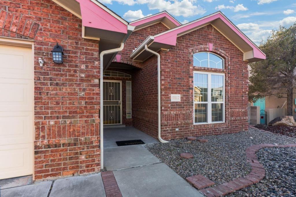 9512 Rosas Avenue Northeast - Photo 4 of 47