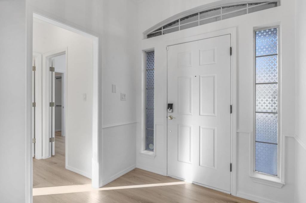 9512 Rosas Avenue Northeast - Photo 6 of 47