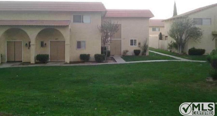 43647 Stanridge Avenue - Photo 2 of 16