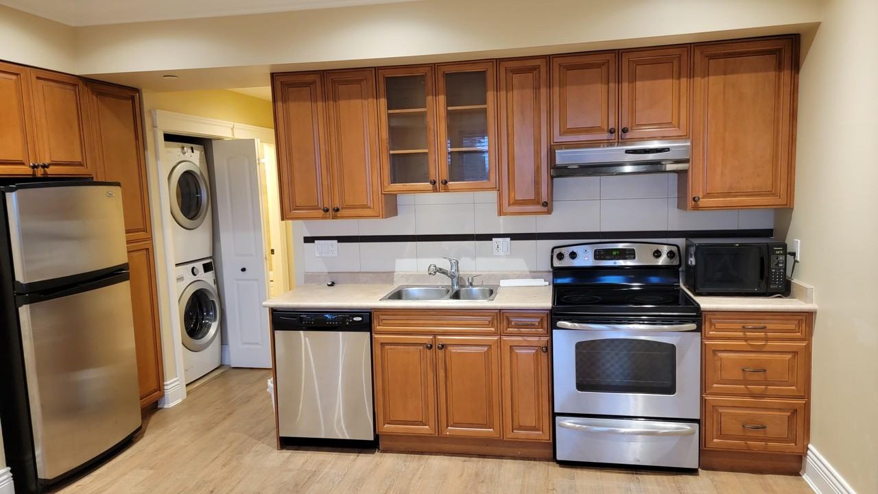 Ottaburn Rd & Queens Ave - Photo 2 of 17