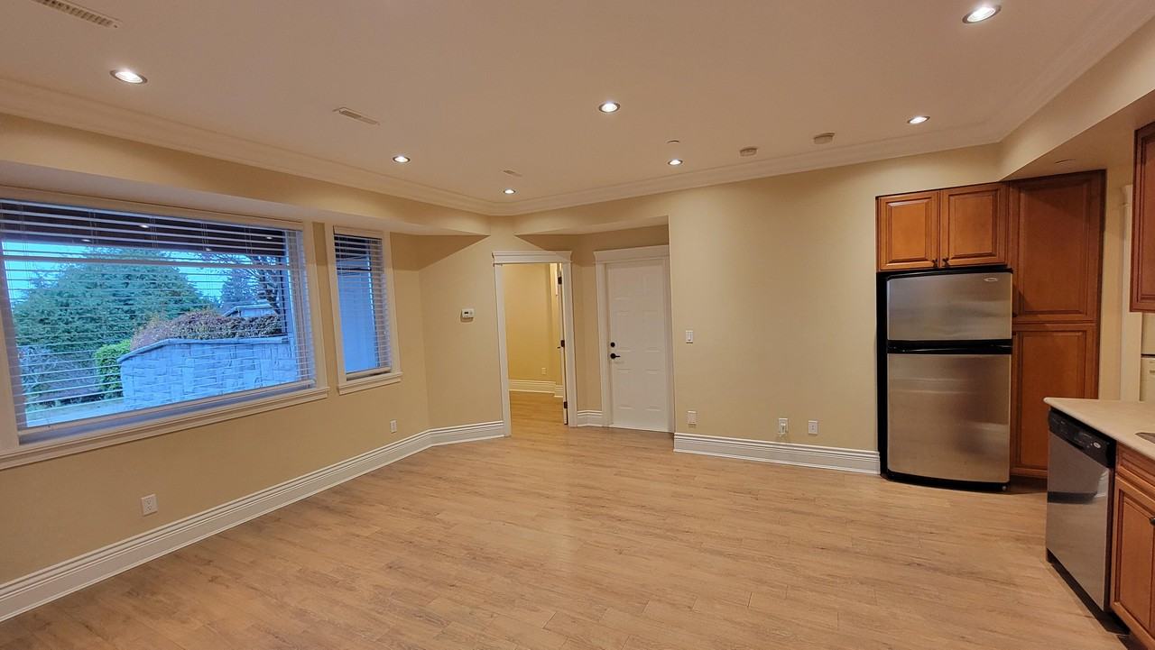 Ottaburn Rd & Queens Ave - Photo 3 of 17