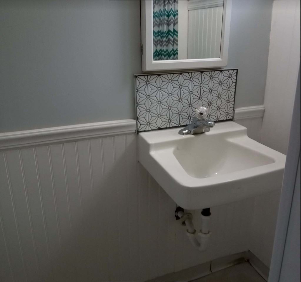 1256 E Clark St - Photo 2 of 9