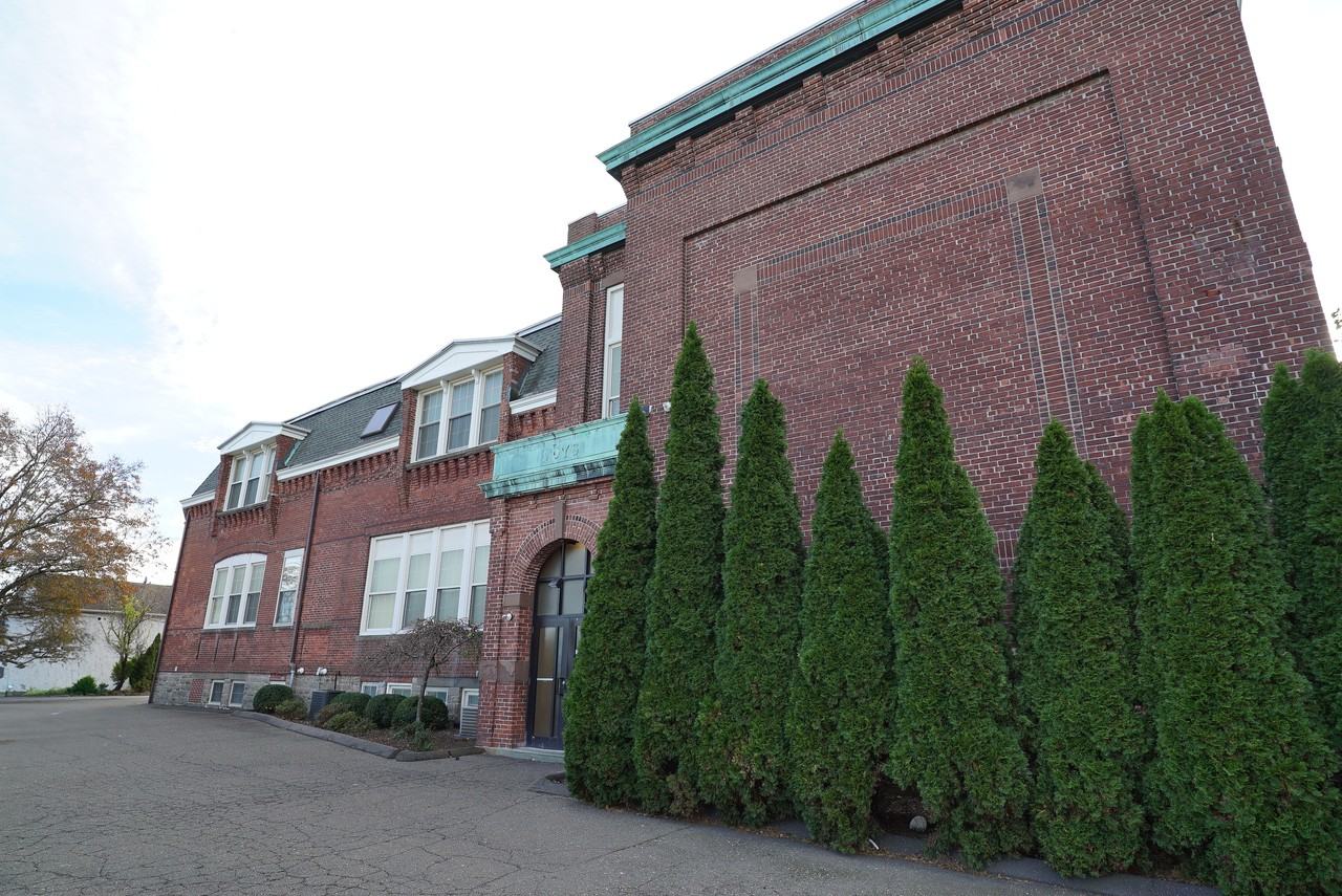 1375 North Ave #W104 - Photo 6 of 13