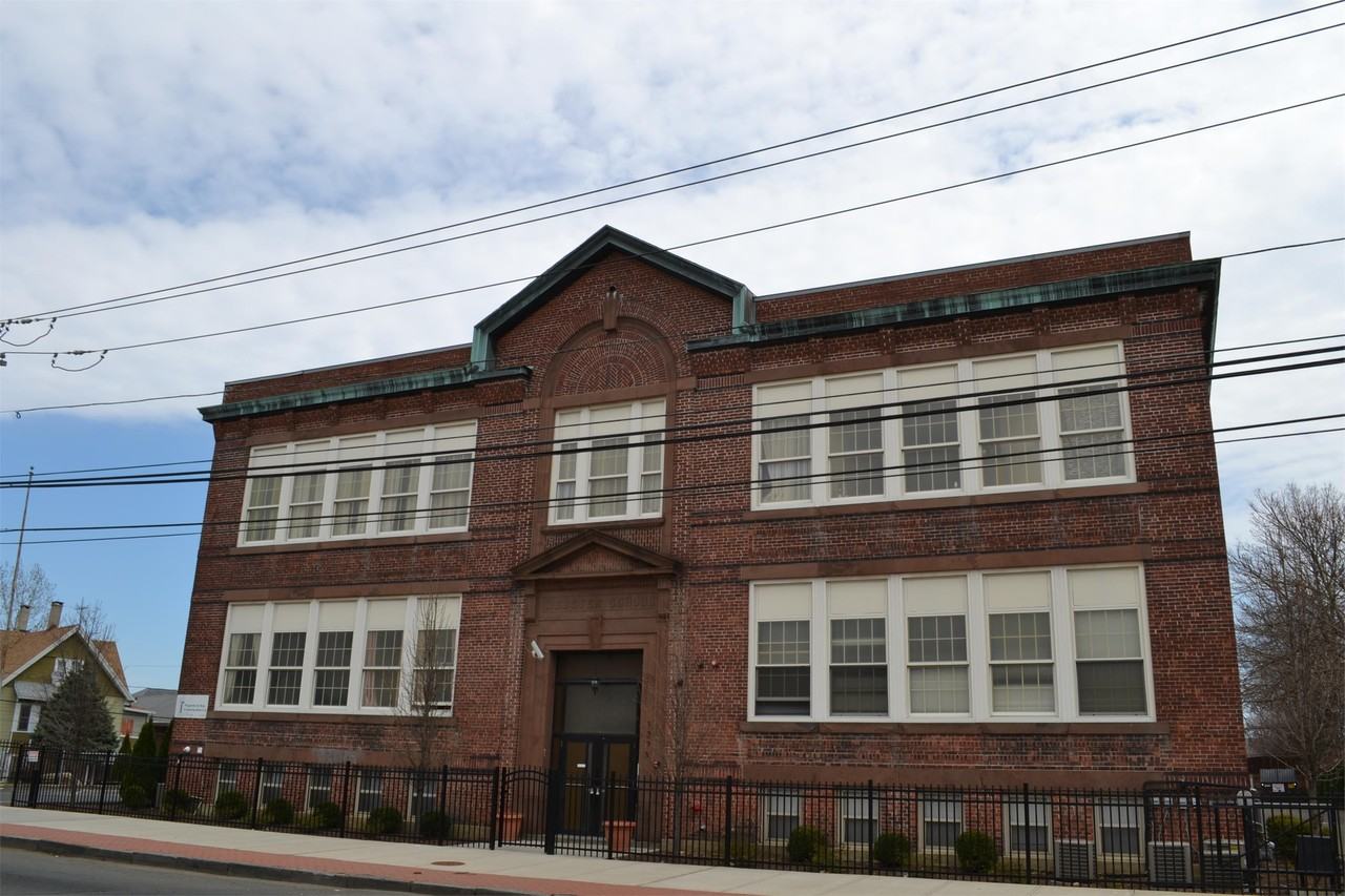 1375 North Ave #W104 - Photo 2 of 13