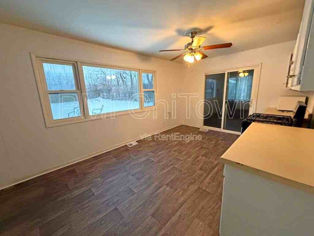 470 Northview Ln - Photo 7 of 12