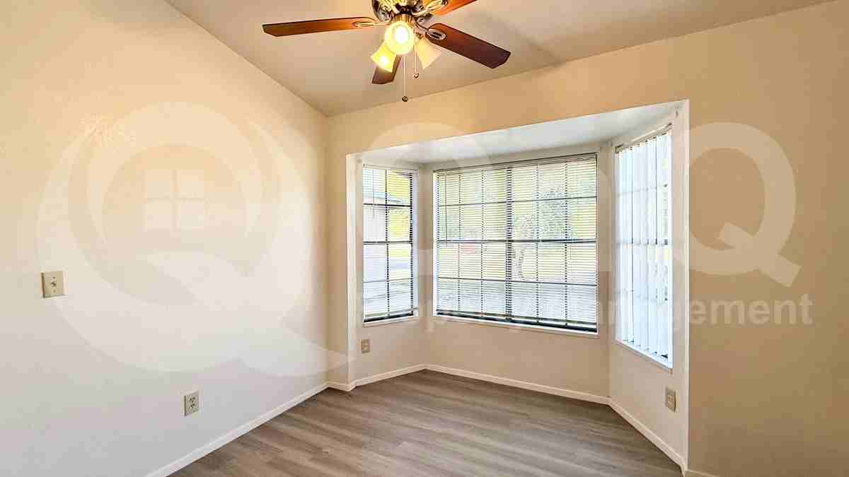 6437 West Monte Cristo Avenue - Photo 5 of 18