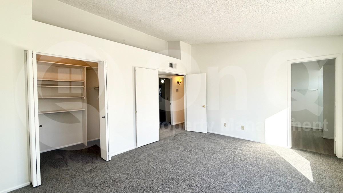 6437 West Monte Cristo Avenue - Photo 7 of 18