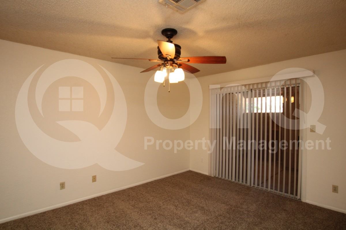 330 West Tonopah Drive #6 - Photo 4 of 13