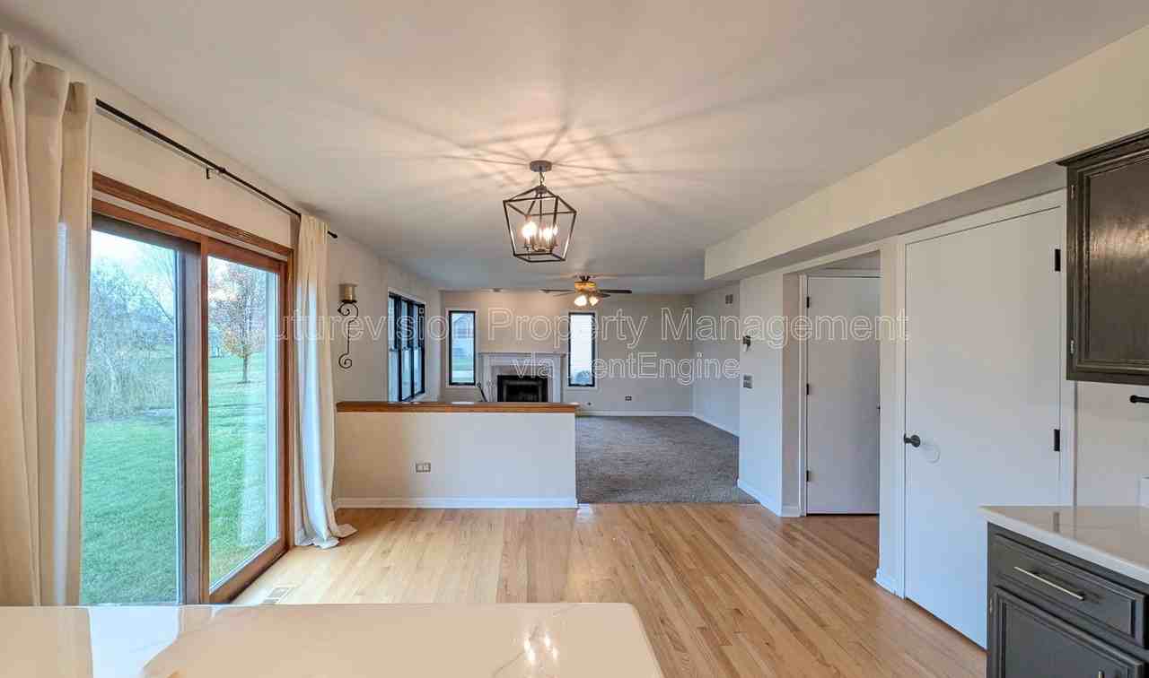 26615 S Kimberly Ln - Photo 5 of 17