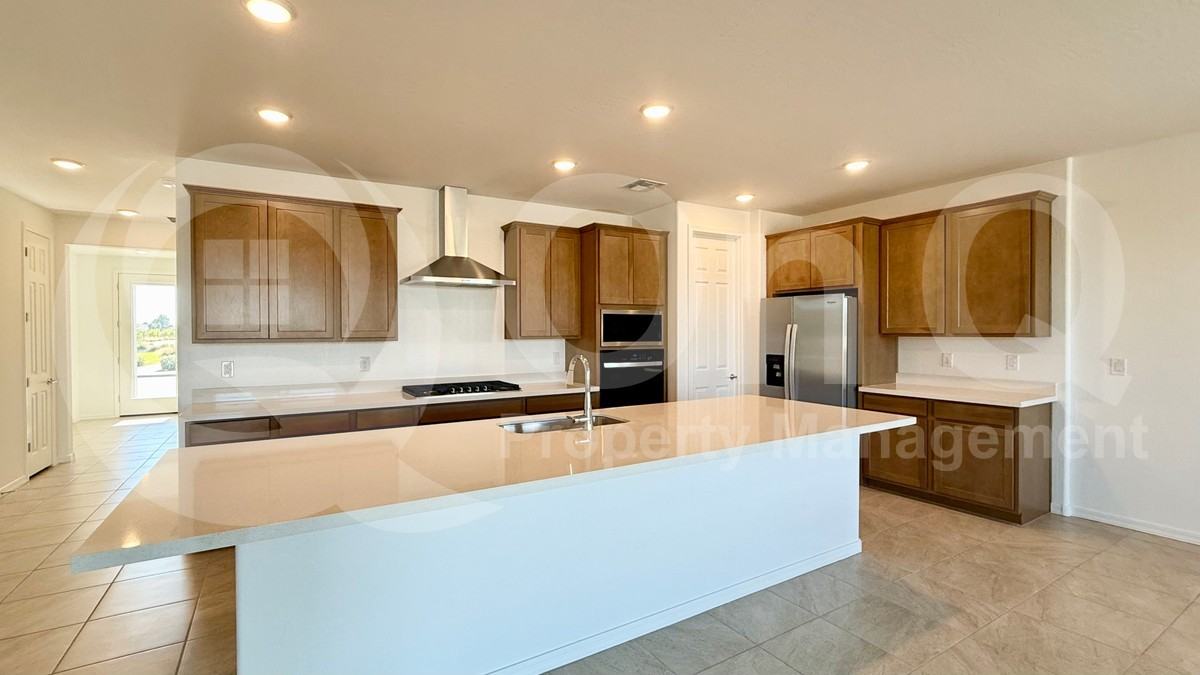 760 West Riparian Drive - Photo 7 of 17