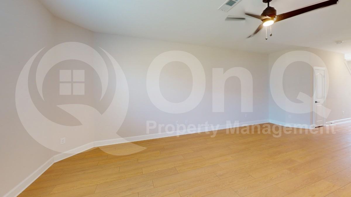 1313 Windemere Way - Photo 7 of 25