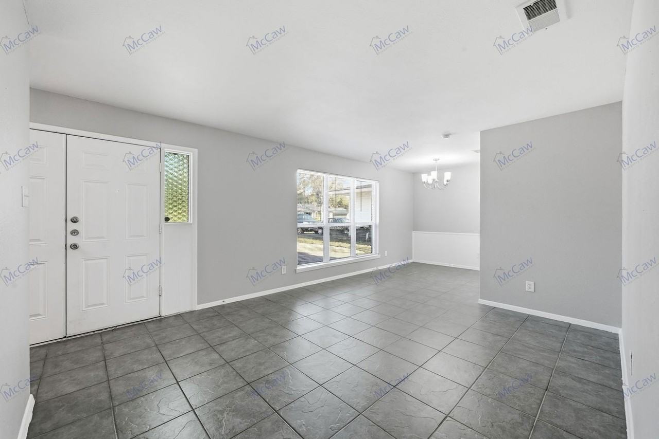 737 Willow Street - Photo 4 of 23