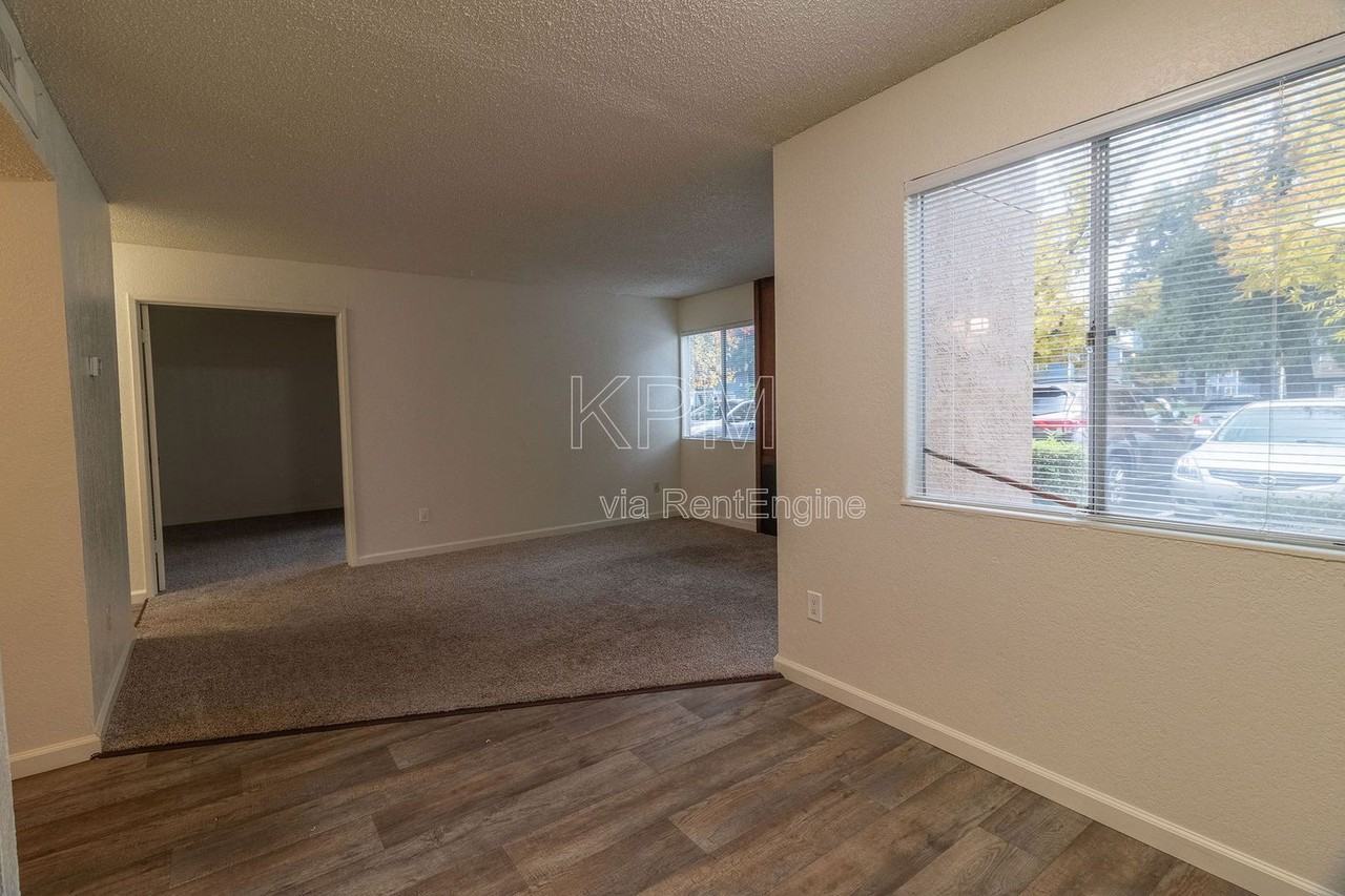 4332 Pacific Ave #71 - Photo 7 of 17