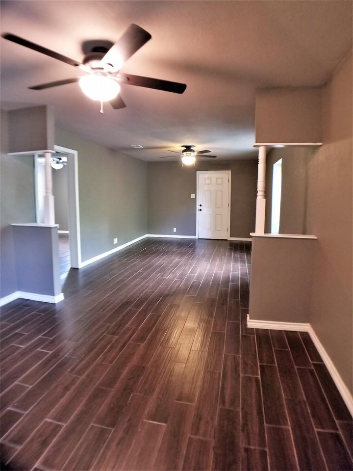 600 E Rosedale St #B - Photo 2 of 10