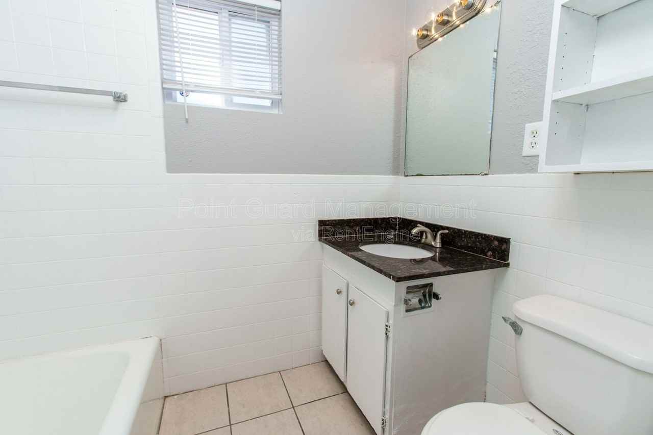 808 North West Street #23 - Photo 6 of 19