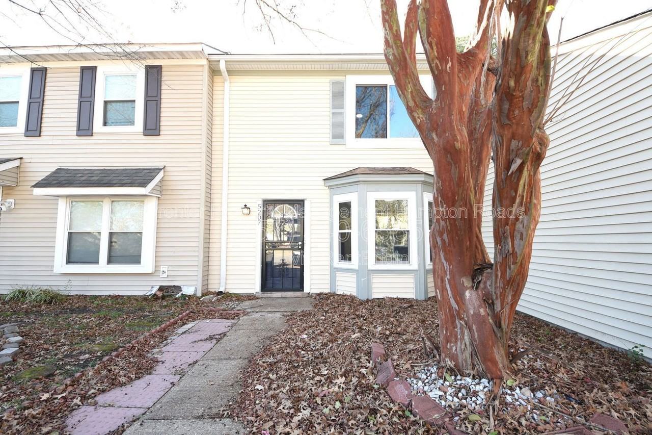 5207 Richard Road - Photo 2 of 35