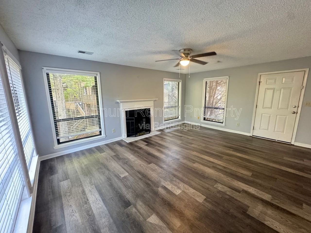 1804 Pine Tree Drive - Photo 5 of 26