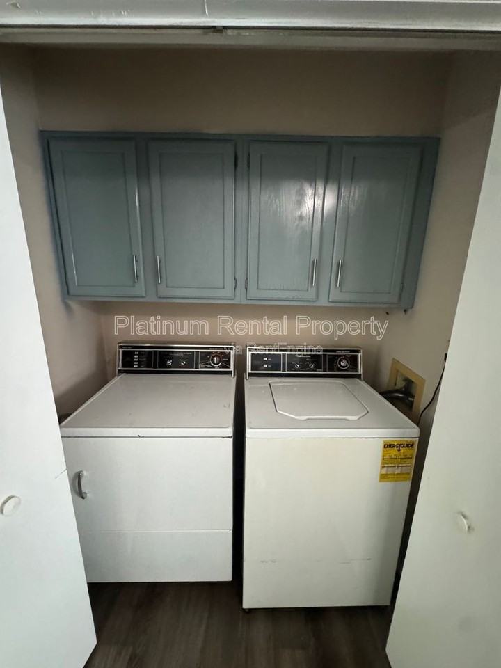 1804 Pine Tree Drive - Photo 6 of 26