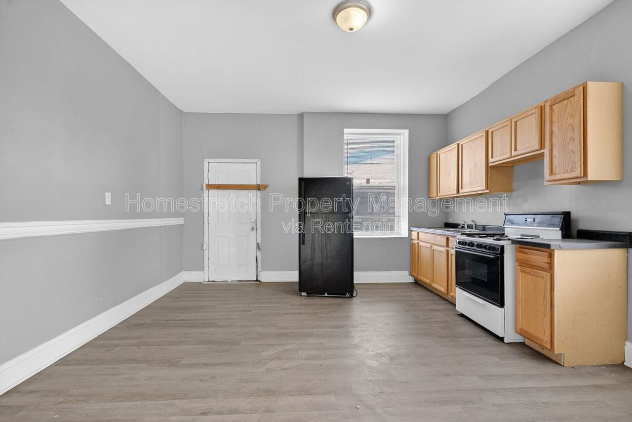 2102 Adelaide Avenue #2F - Photo 7 of 22