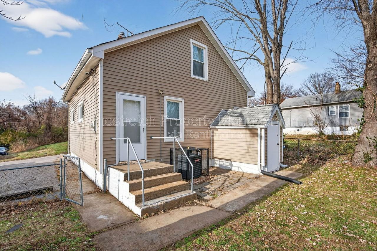 5430 Hodiamont Avenue - Photo 2 of 23