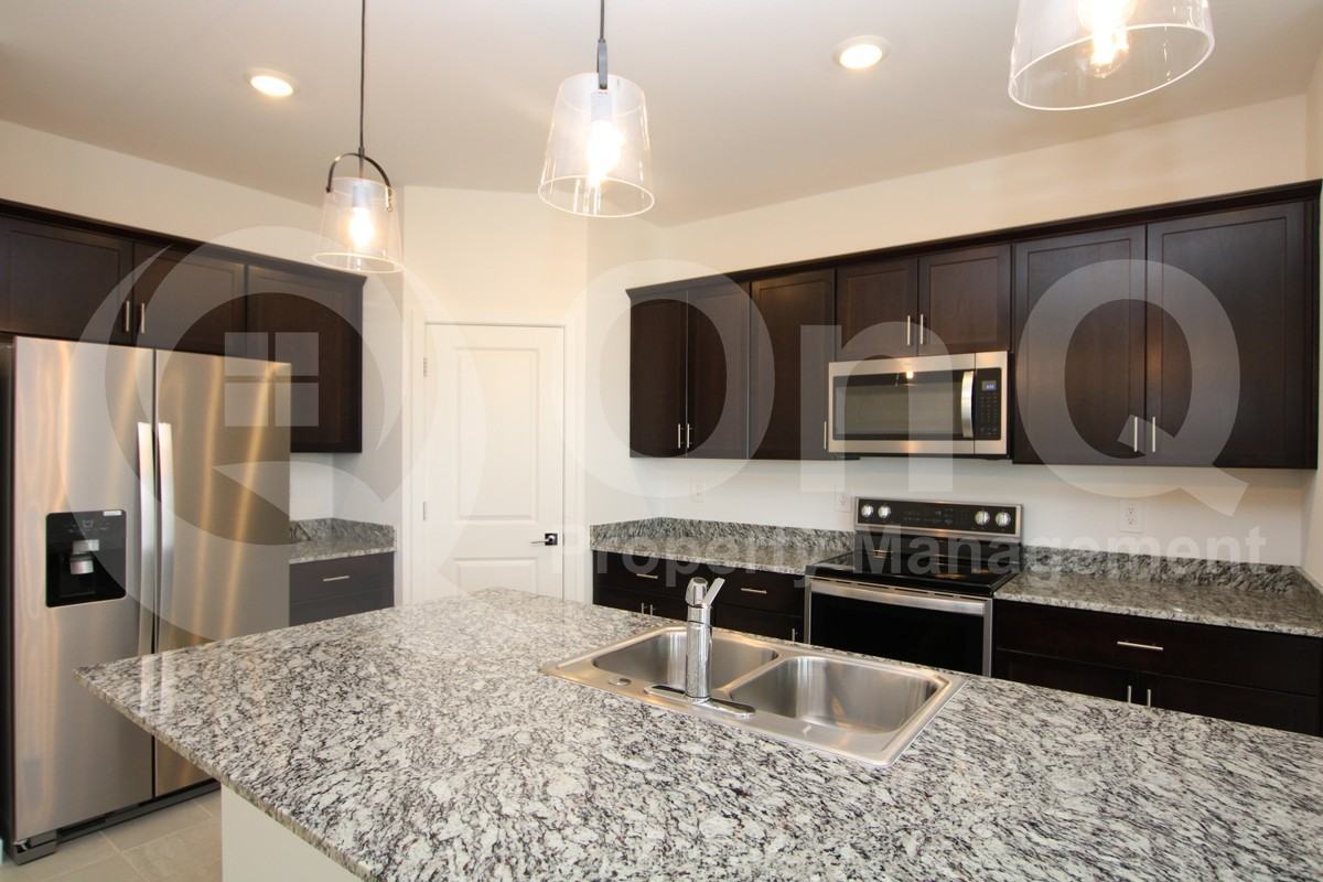 24144 West Hopi Street - Photo 2 of 19