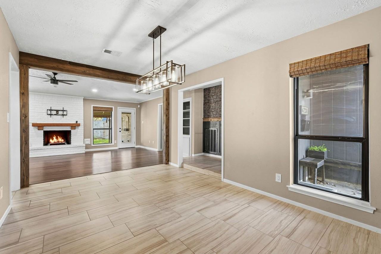 6231 Autumn Forest Drive - Photo 6 of 25