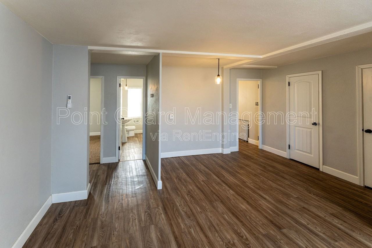 1947 College Heights Road #202B - Photo 4 of 21