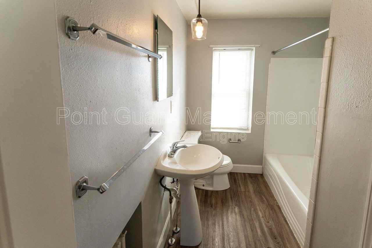 1947 College Heights Road #202B - Photo 5 of 21