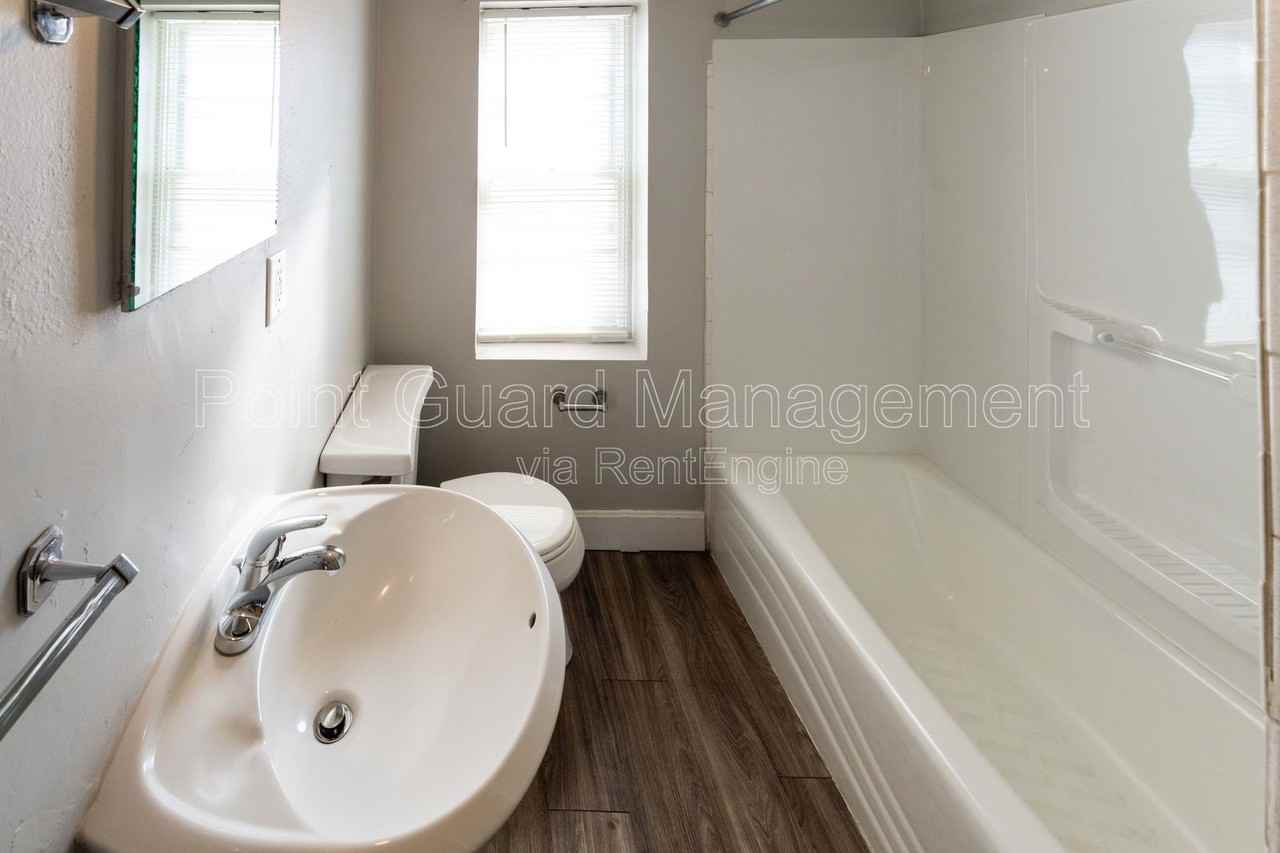 1947 College Heights Road #202B - Photo 6 of 21