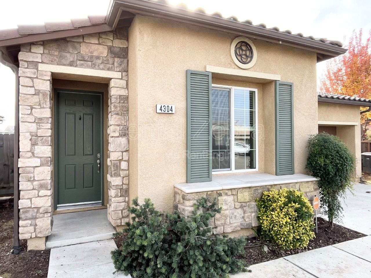 4304 Strathmore Place - Photo 3 of 19