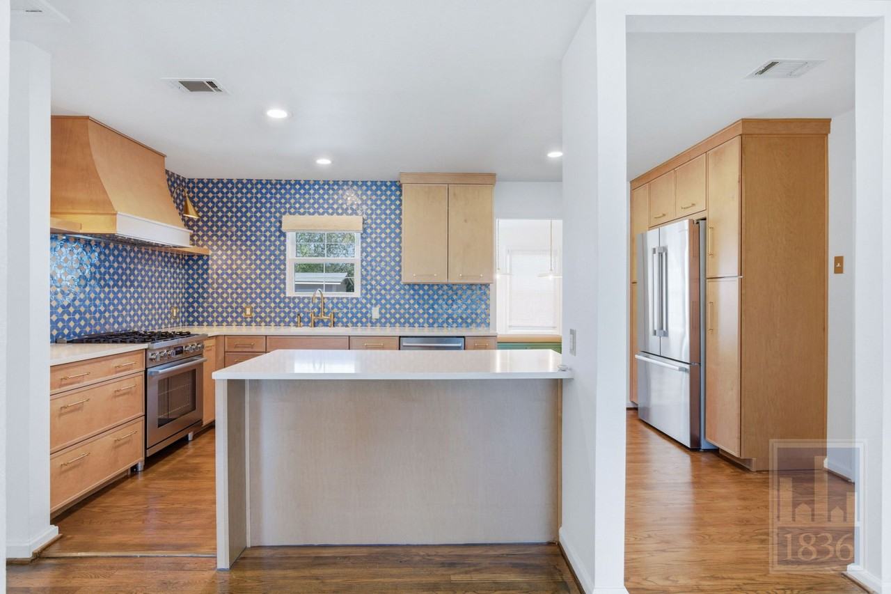 8324 Burrell Drive - Photo 7 of 50