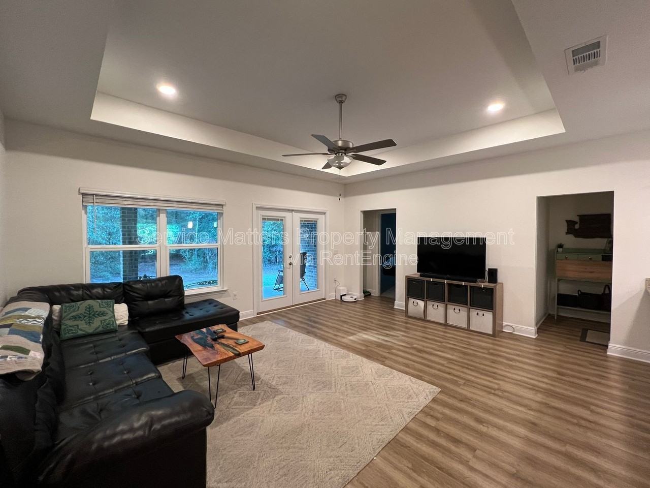 4527 Plowman Lane - Photo 6 of 30